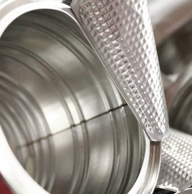 Commercial can crusher